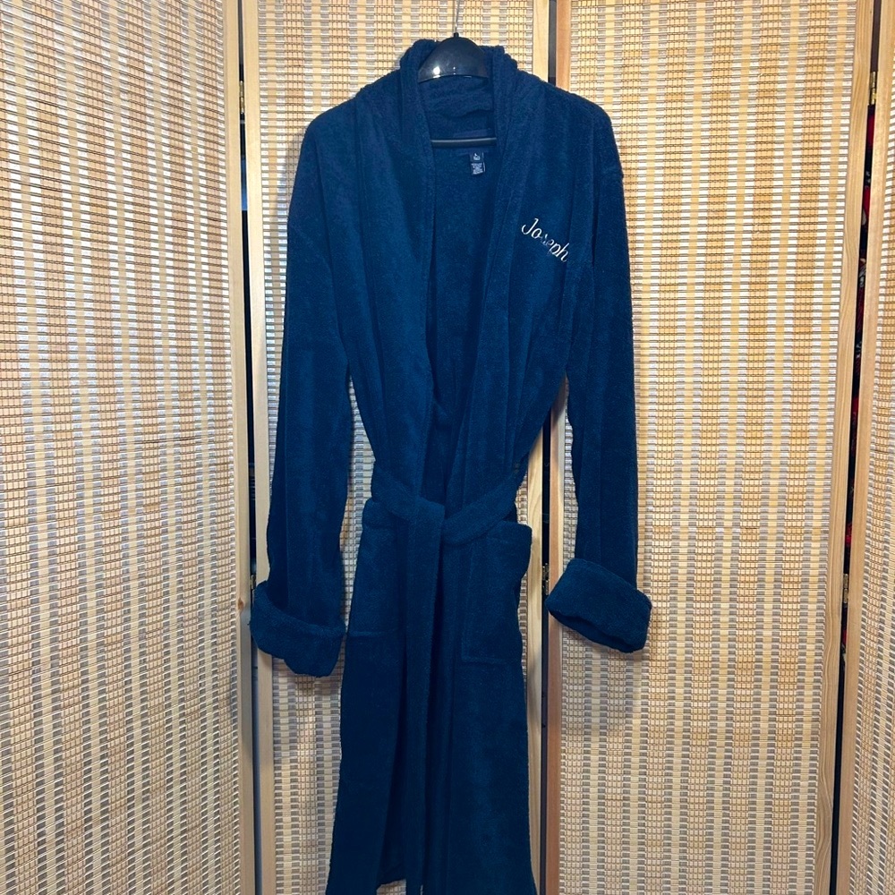 Joseph Monogrammed Robe - Picture 10 of 10